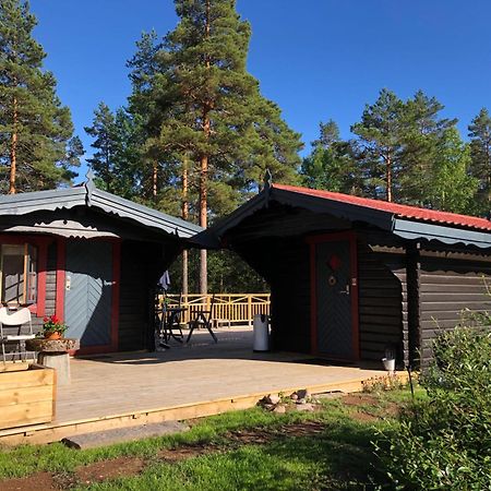 Timber Cottages With Jacuzzi And Sauna Near Lake Vaenern Karlstad Exterior foto