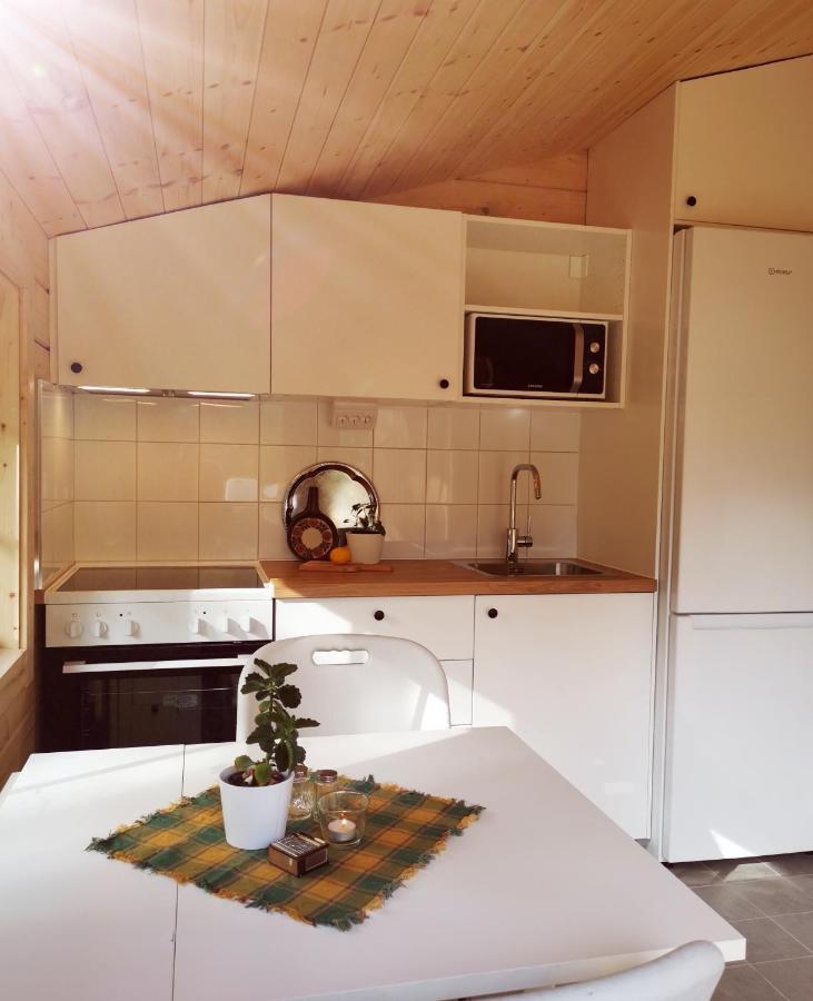 Timber Cottages With Jacuzzi And Sauna Near Lake Vaenern Karlstad Exterior foto